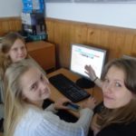 Gimnazjaliści uczą się przedsiębiorczości.