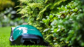 Mocniej, szybciej, dokładniej - Robomow RC312 LIFESTYLE, IT i technologie - Robomow to lider w dziedzinie konstruowania robotów koszących, na okres jesienny prezentuje model, który idealnie przygotuje trawnik do zimy. Silny, szybki, dokładny oraz niezrównany pod względem efektywności koszenia – Robomow RC312.