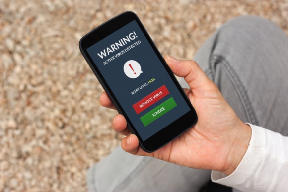 Zainfekowany telefon. Jak chronić smartfona przed wirusami?