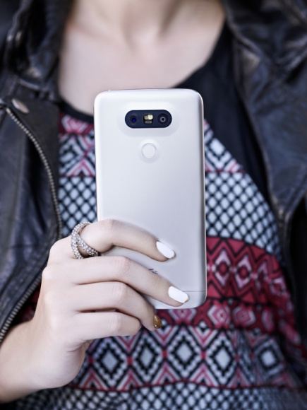 MODUŁOWA REWOLUCJA W POLSCE – LG G5 WCHODZI DO SPRZEDAŻY