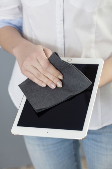 Jak powinniśmy czyścić telefon, tablet i laptop