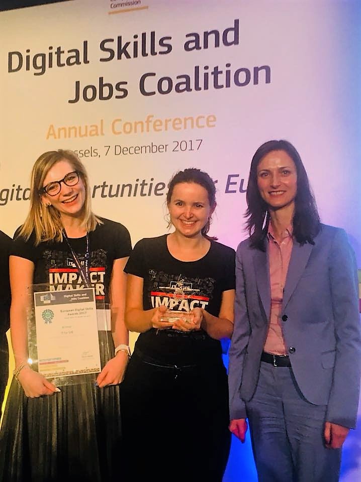 kobiety Polski projekt „IT for SHE” najlepszym działaniem w Europie dla kobiet