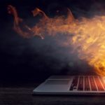 Przegrzewanie się laptopa – jakie czynniki na to wpływają?