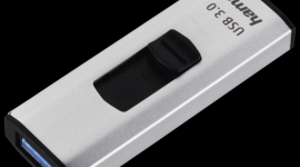 Nagraj ulubione filmy w jakości FullHD z nowym dyskiem USB od marki Hama LIFESTYLE, IT i technologie - Niemiecki producent marka Hama wprowadziła właśnie na rynek dwa dyski USB o pojemności 32 GB i 64 GB. Dzięki nim nagramy i odtworzymy ulubione filmy w jakości FullHD.